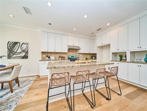 121 Baritone , Irvine, CA
