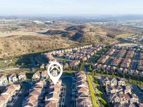 108  Oakstone  , Irvine, CA