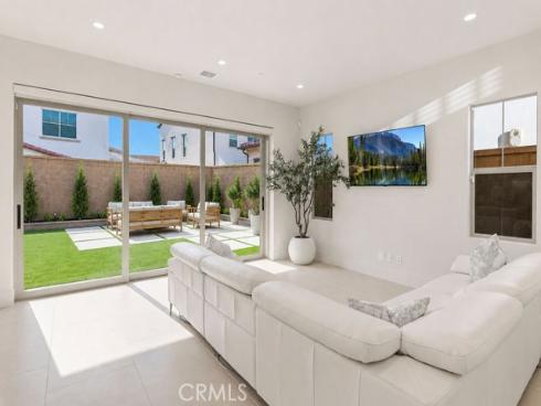 108  Oakstone  , Irvine, CA