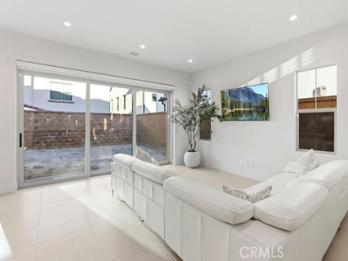108  Oakstone  , Irvine, CA