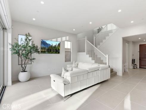 108  Oakstone  , Irvine, CA