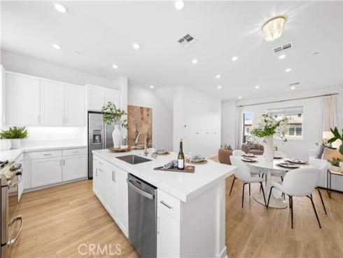 275 Sash , Irvine, CA
