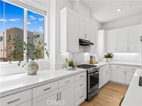 275 Sash , Irvine, CA