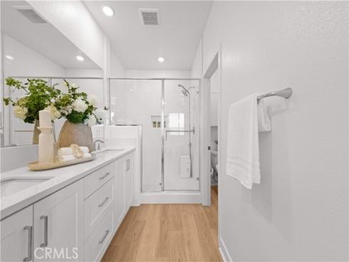 275 Sash , Irvine, CA