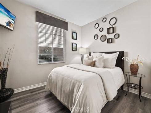 14  Buellton  , Irvine, CA
