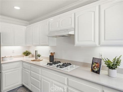 81 Linhaven , Irvine, CA