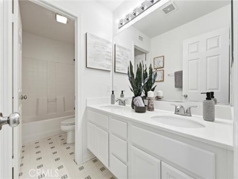 81 Linhaven , Irvine, CA