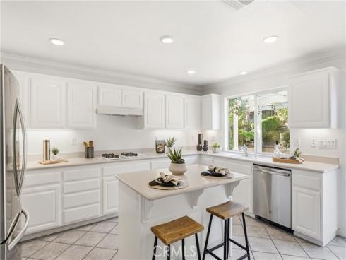 81 Linhaven , Irvine, CA