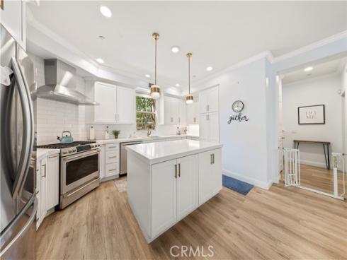 111 Chantilly , Irvine, CA