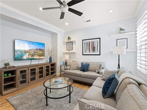 111 Chantilly , Irvine, CA