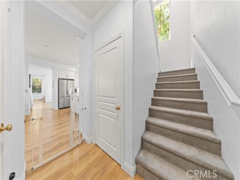 111 Chantilly , Irvine, CA