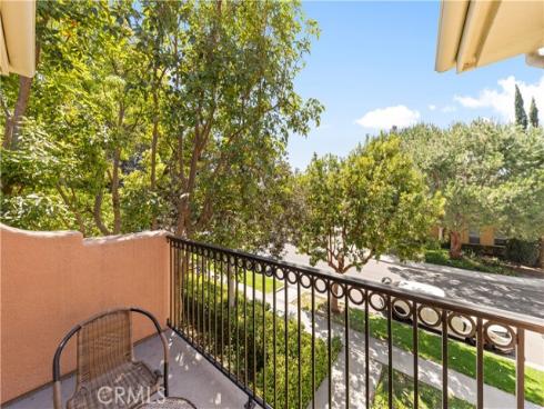 111 Chantilly , Irvine, CA