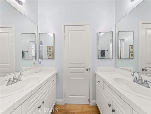 111 Chantilly , Irvine, CA
