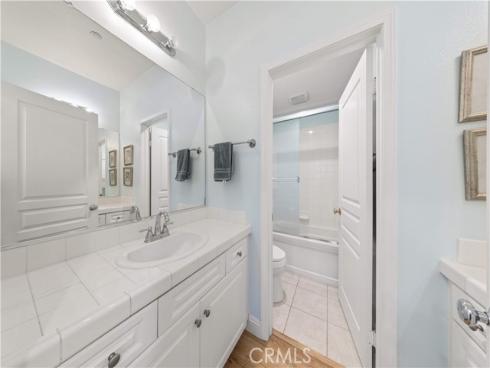 111 Chantilly , Irvine, CA