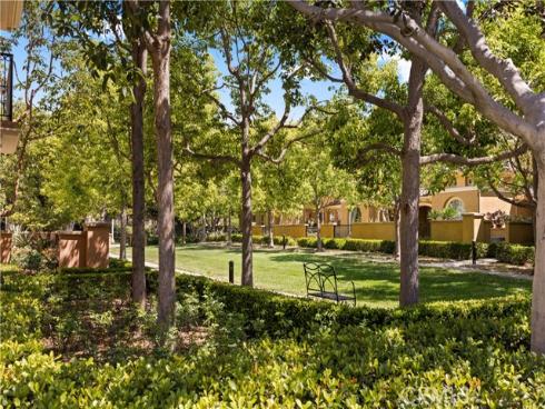 111 Chantilly , Irvine, CA