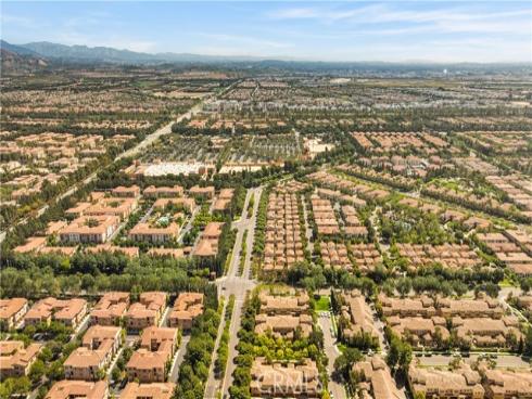 111 Chantilly , Irvine, CA