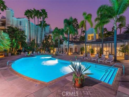2243  Martin  211 , Irvine, CA