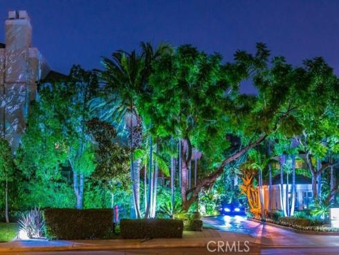 2243  Martin  211 , Irvine, CA