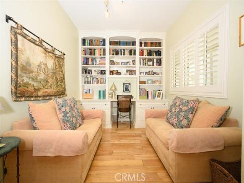 2243  Martin  211 , Irvine, CA