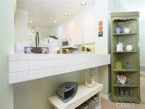 2243  Martin  211 , Irvine, CA
