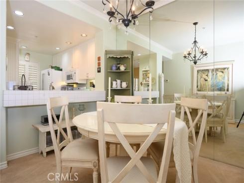 2243  Martin  211 , Irvine, CA