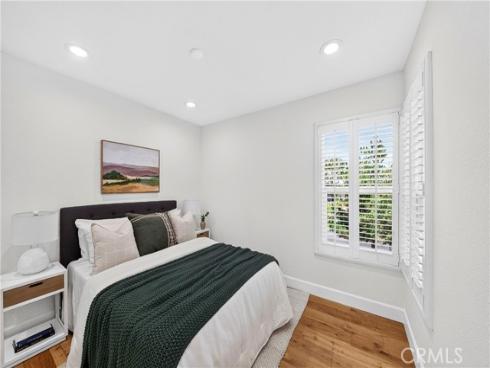 93 Goldenrod , Irvine, CA