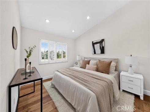 93 Goldenrod , Irvine, CA