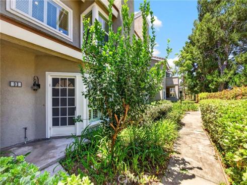 93 Goldenrod , Irvine, CA