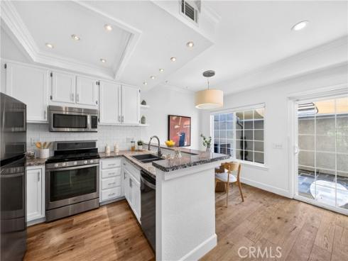 93 Goldenrod , Irvine, CA