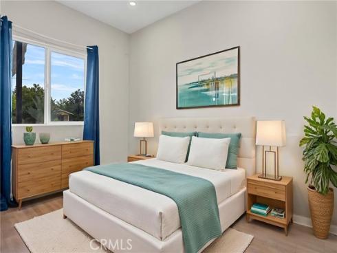 301 W 1st , La Habra, CA