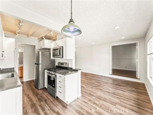 985 S Idaho 40 Street, La Habra, CA