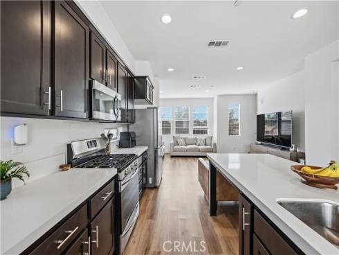 205 S Paige Ln , La Habra, CA