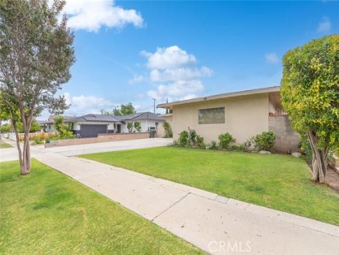 300 Buena Vista Avenue, La Habra, CA