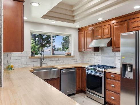 1020 La Serna , La Habra, CA