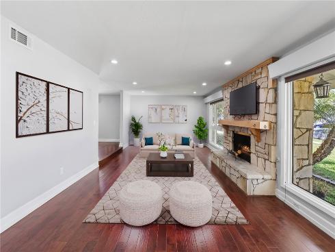 1020 La Serna , La Habra, CA
