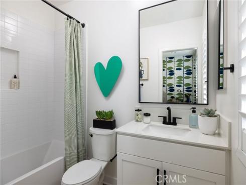 318 E William Way, La Habra, CA