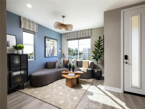 326 E William Way, La Habra, CA