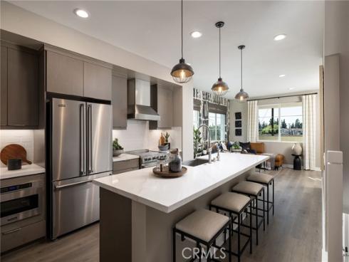 326 E William   Way, La Habra, CA