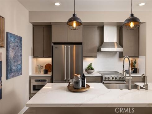 326 E William   Way, La Habra, CA