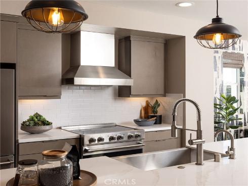 326 E William   Way, La Habra, CA