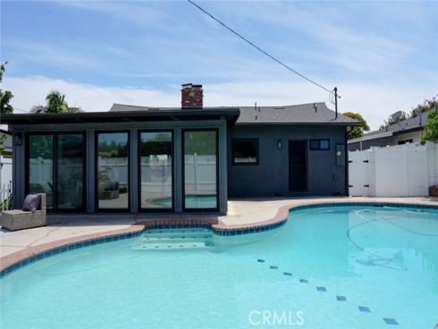 1641 W El Portal Dr , La Habra, CA