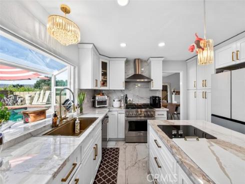251 Avenida Santa Anita , La Habra, CA
