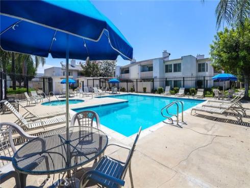 1042 E La Habra  231  Boulevard, La Habra, CA