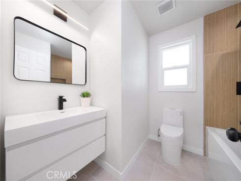 405 W 1st , La Habra, CA