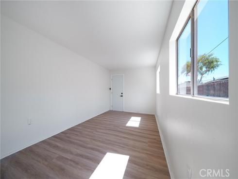 405 W 1st , La Habra, CA