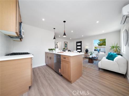 405 W 1st , La Habra, CA