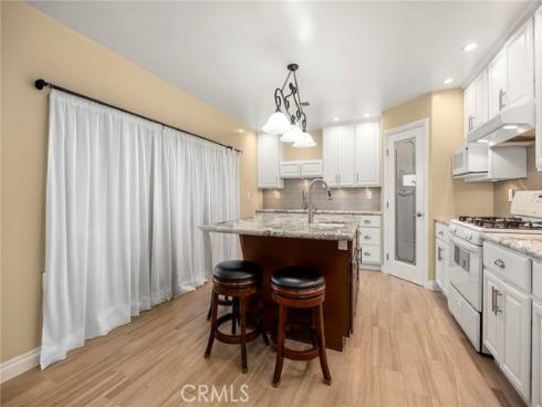 945  Glencliff  , La Habra, CA
