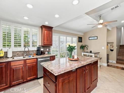 761 Sturbridge , La Habra, CA