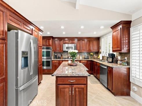 761 Sturbridge , La Habra, CA