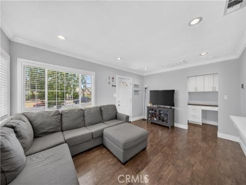 412 S Colfax Street, La Habra, CA